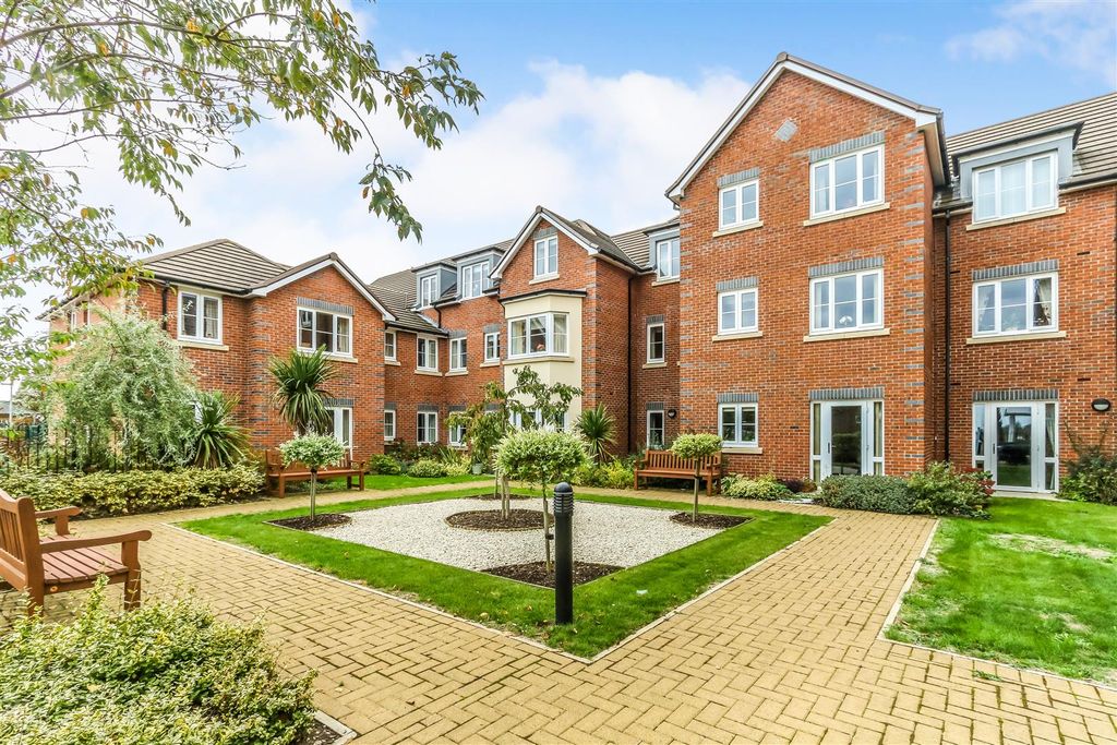 Additional image 17 of 2 bed flat for saleMckinlay Court, Tresham Close, Kettering NN15
