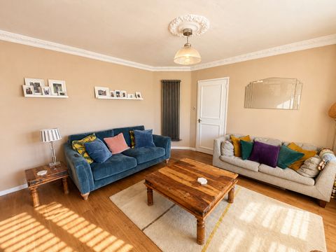 Abbots Road, Edgware HA8