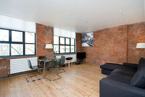 St John Street, Clerkenwell EC1V