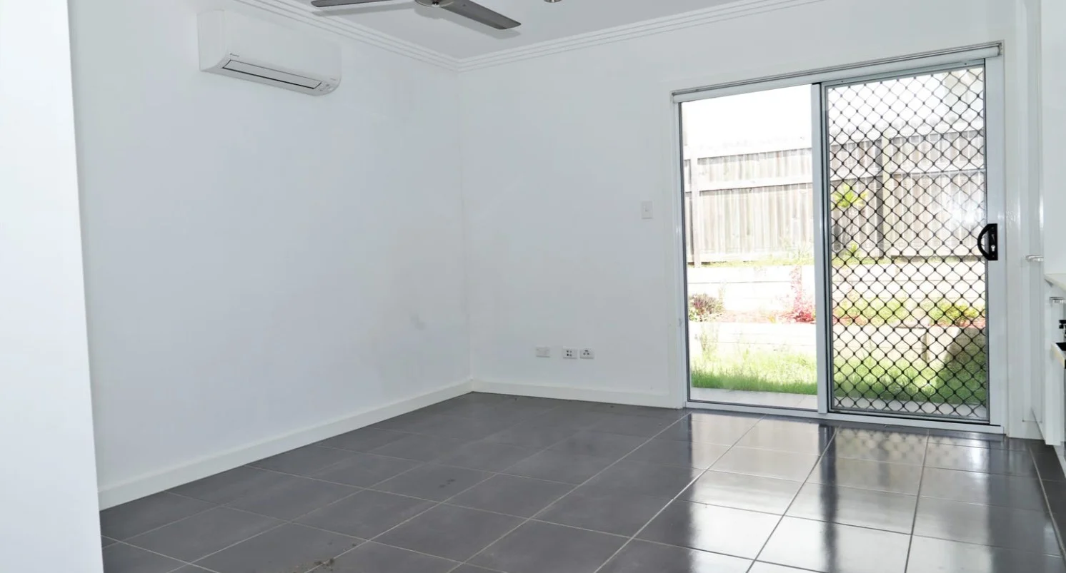 2/10 Waheed Street, Marsden QLD 4132 photo 2