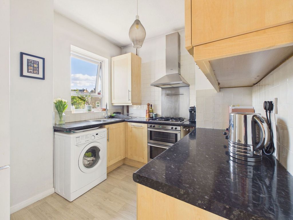 Additional image 4 of 2 bed maisonette for saleStation Road, Horsham, West Sussex RH13