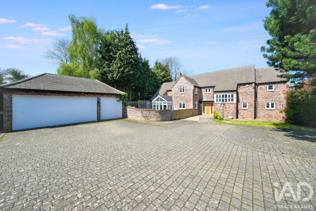 Additional image 2 of Blake Street, Little Aston, B74