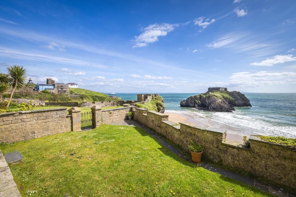 Additional image 3 of 8 bed town house for saleSt Julian Street, Tenby SA70