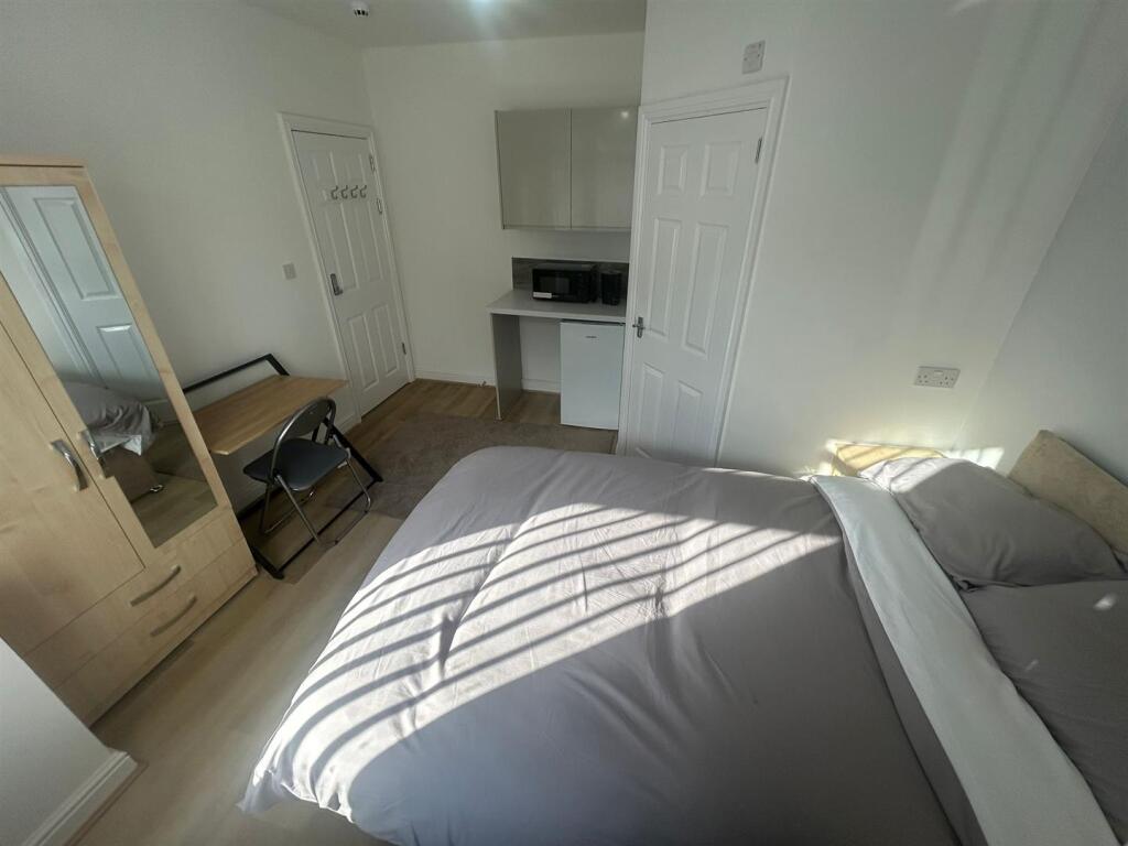 Marlborough Road, Smethwick photo 4