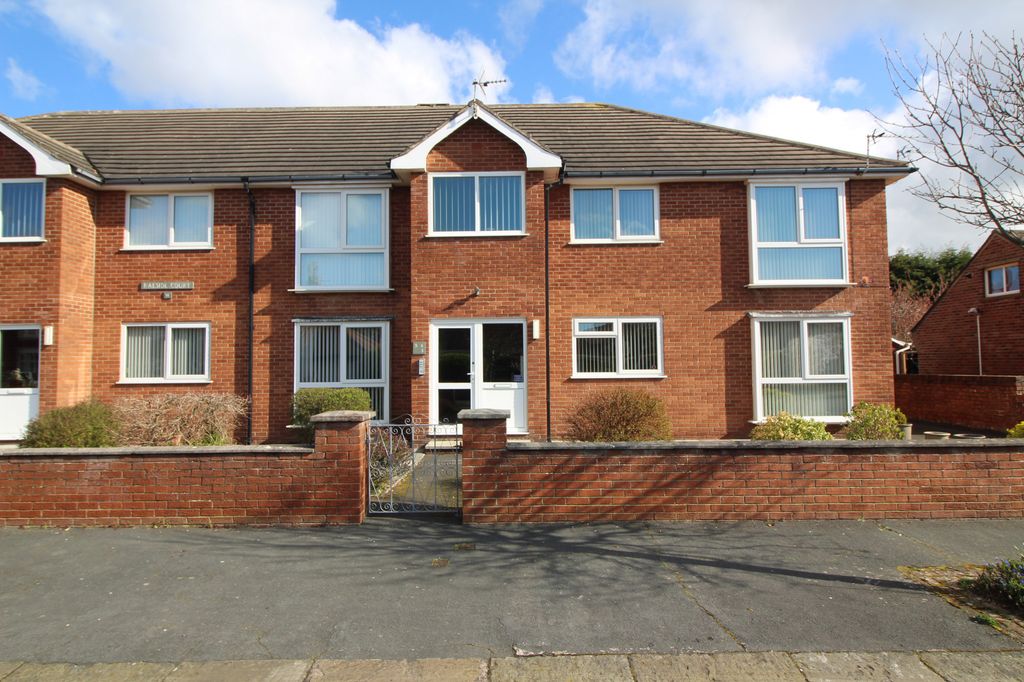 Additional image 11 of 2 bed flat for saleRaeside Court, 53 The Boulevard, Lytham St. Annes FY8