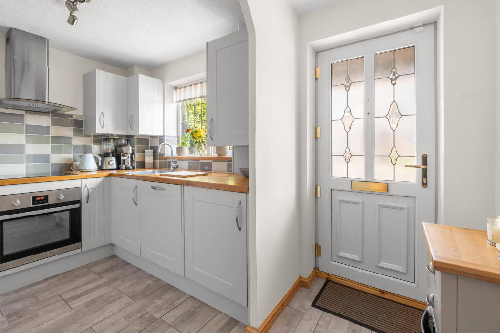 Granary Road, Stoke Heath, Bromsgrove B60 3QH photo 5