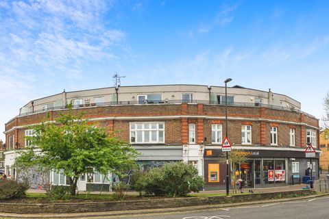 Mantle Road, London SE4