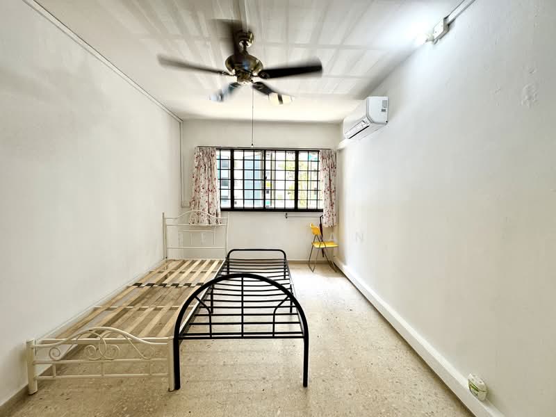 152 Woodlands Street 13 photo 2