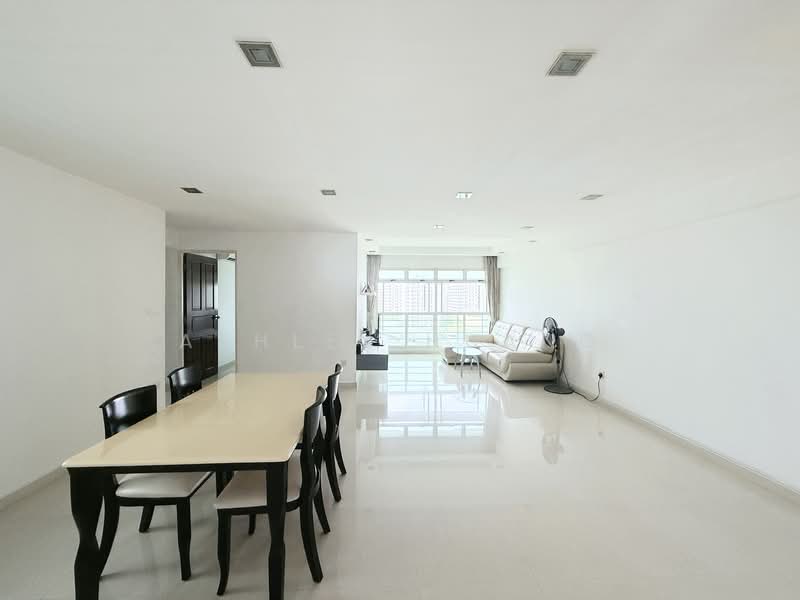 201D Punggol Field photo 3