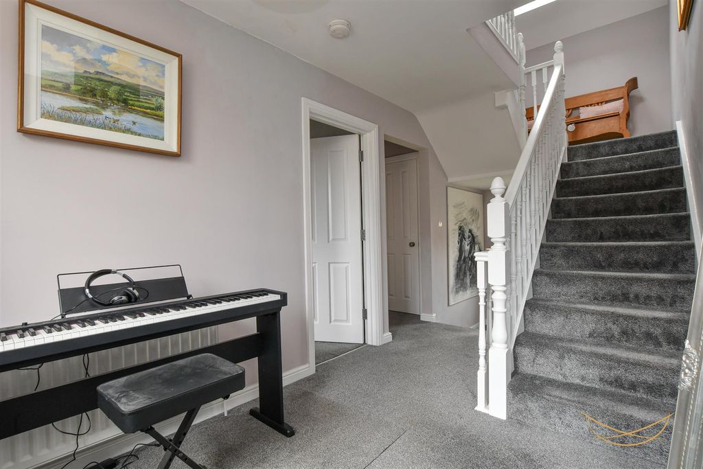 Additional image 26 of 4 bed detached house for saleReaders Place, Ballyclare BT39