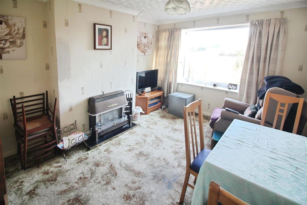 Additional image 6 of 3 bed semi-detached house for saleStyebank Lane, Rothwell, Leeds LS26