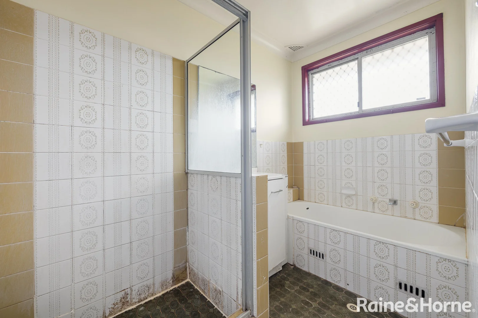 Additional image 8 of 16 Talbot Place, Ingleburn NSW 2565