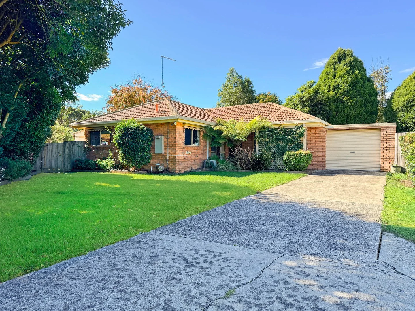 2/11 Brentwood Court, Warragul VIC 3820