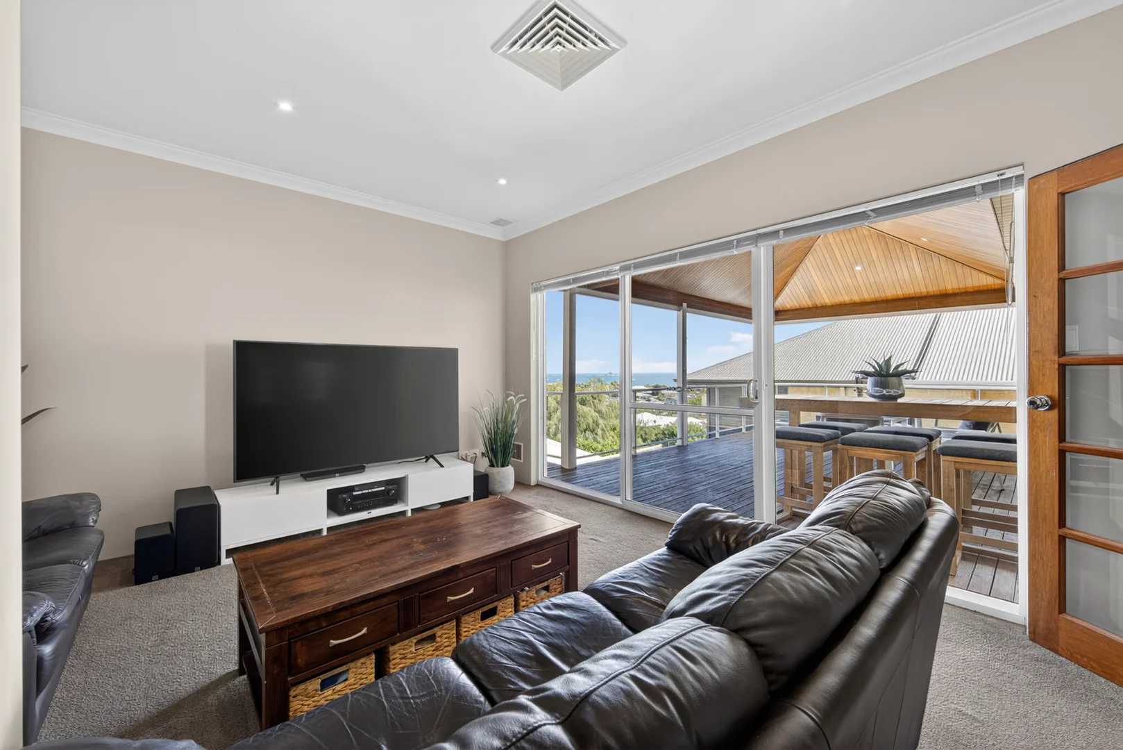 Additional image 10 of 18 Cox Crescent, Quinns Rocks WA 6030