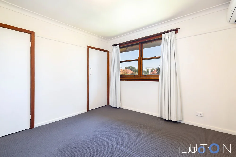 138 Strickland Crescent, Deakin ACT 2600 photo 5