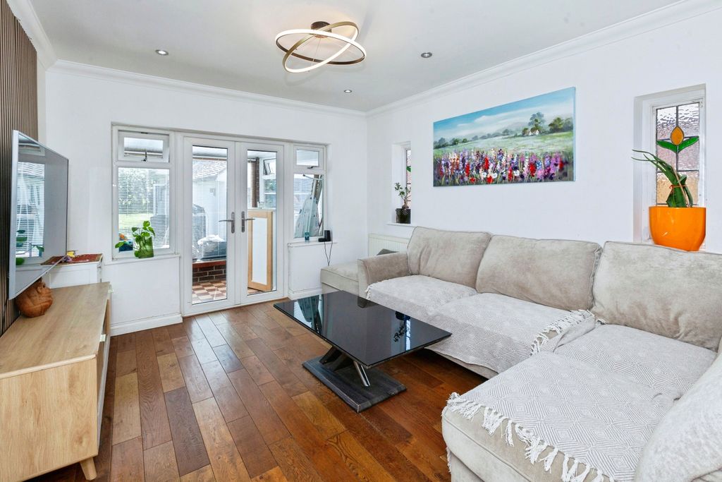 Additional image 6 of 4 bed detached house for saleBath Road, Maidenhead SL6