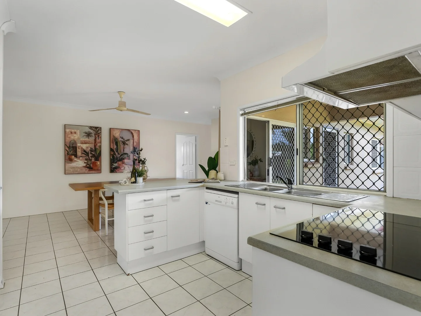 Additional image 15 of 7 Grimes Close, Kanimbla QLD 4870