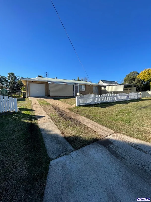 4 Venman Street, Kingaroy QLD 4610