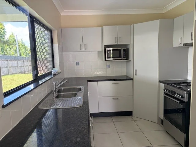 Additional image 5 of 11 Norfolk Close, Holloways Beach QLD 4878
