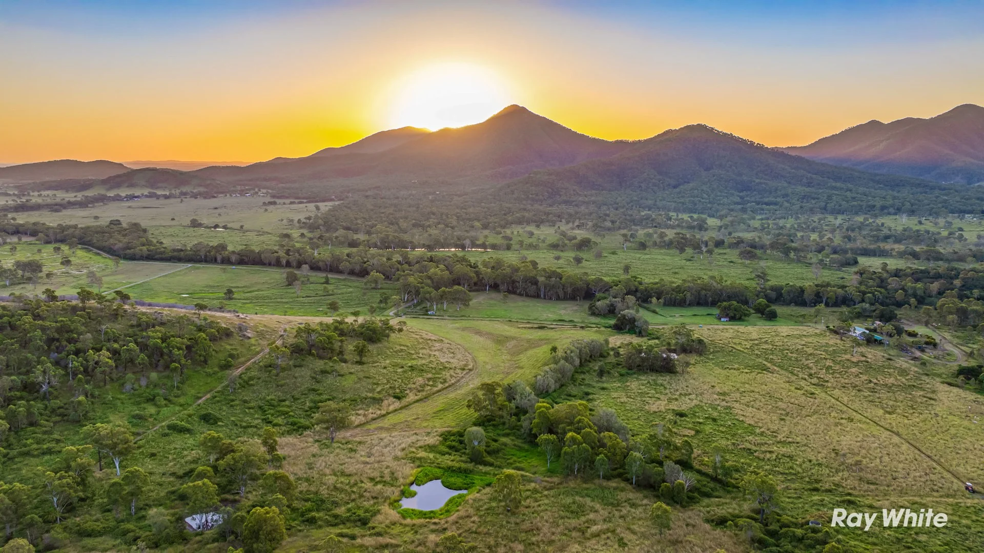 217 Thompson Point Road, Nankin QLD 4701