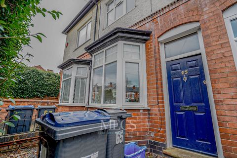 Hampton Court Road, Birmingham, West Midlands B17