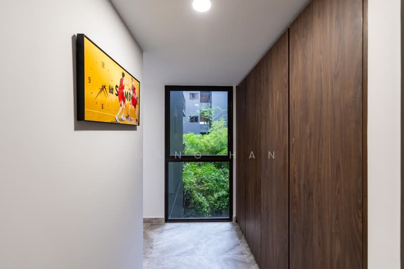 59 Canberra Drive photo 3