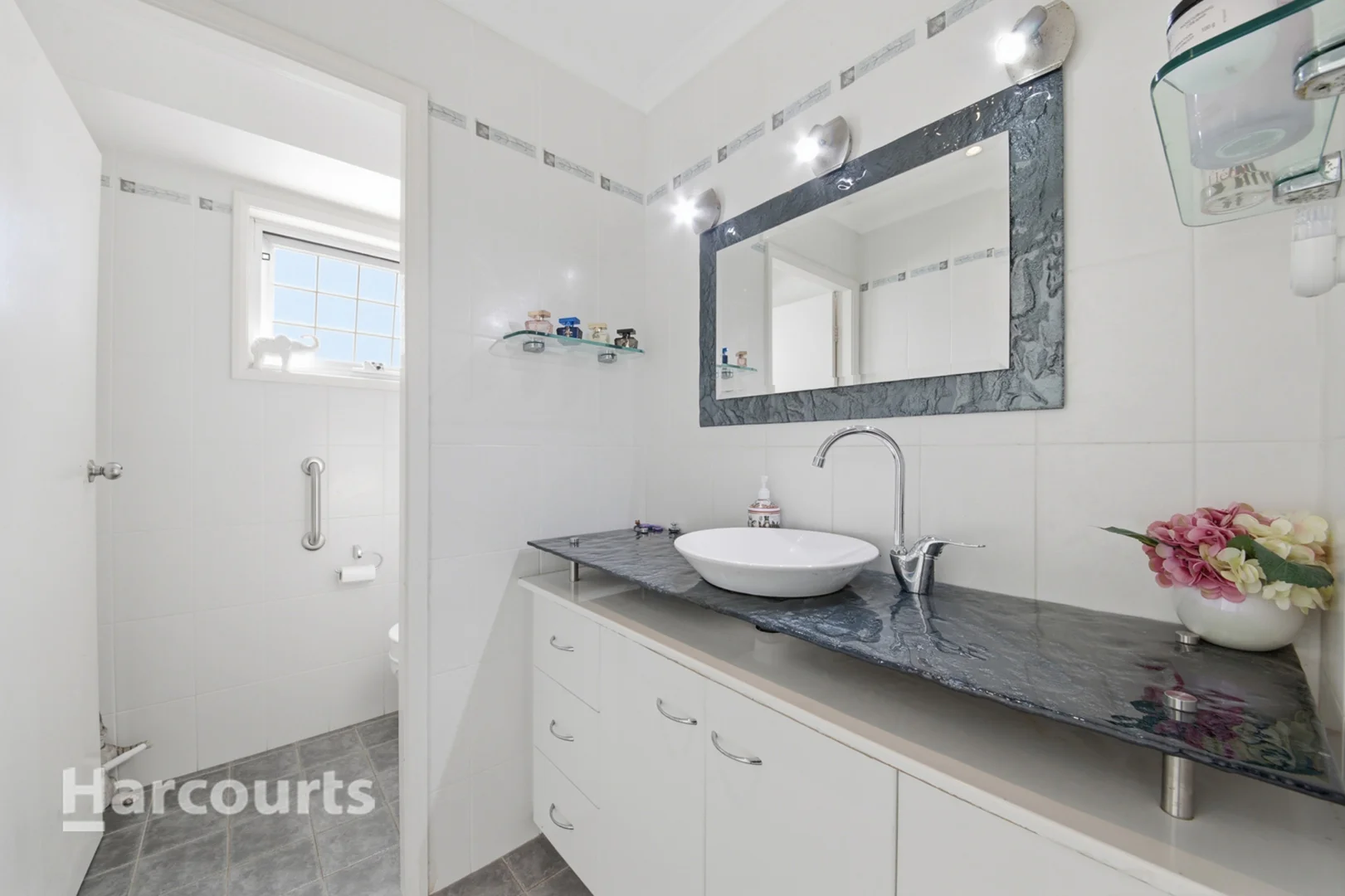 Additional image 10 of 18 Emilia Close, Rosemeadow NSW 2560