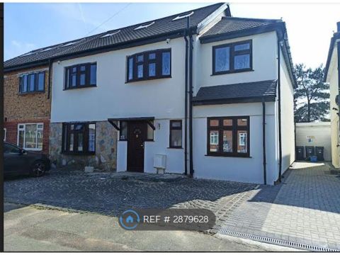 Gaysham Avenue, Gants Hill IG2, Room to rent