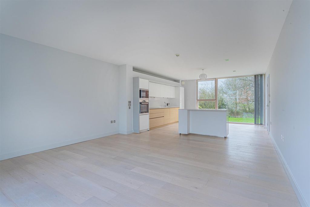 Additional image 17 of 2 bed flat for saleBirch Close, Corsham SN13