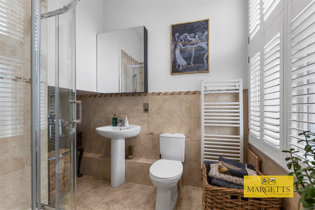 Additional image 23 of 2 bed flat for saleSouthcotes, Warwick New Road, Royal Leamington Spa CV32