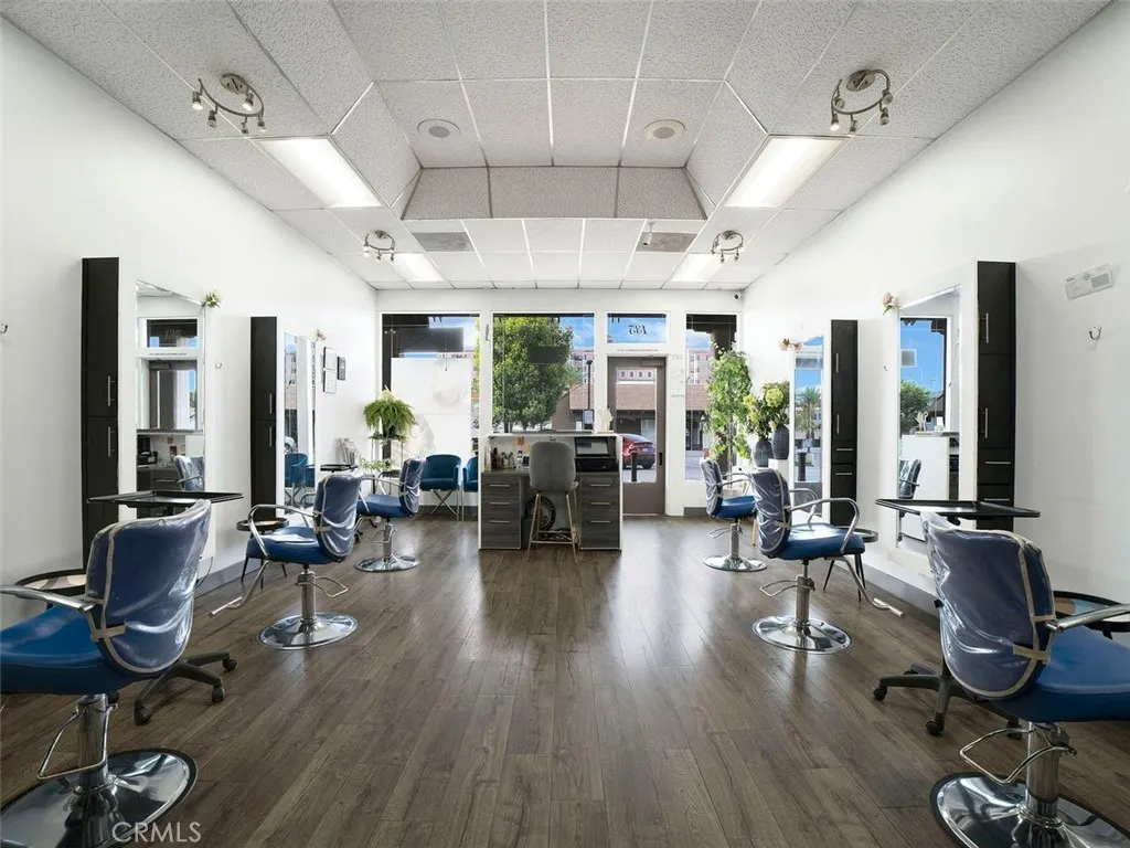 Additional image 31 of 135 W California Boulevard, Pasadena, CA 91105