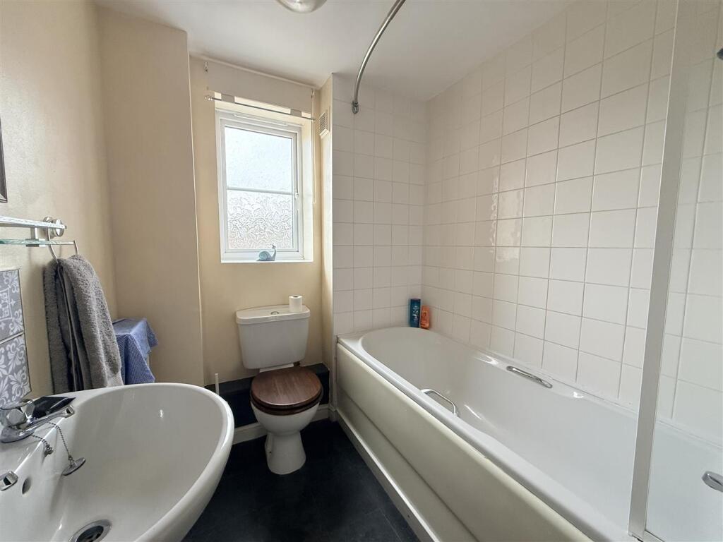 Additional image 11 of Luanne Close, Cradley Heath