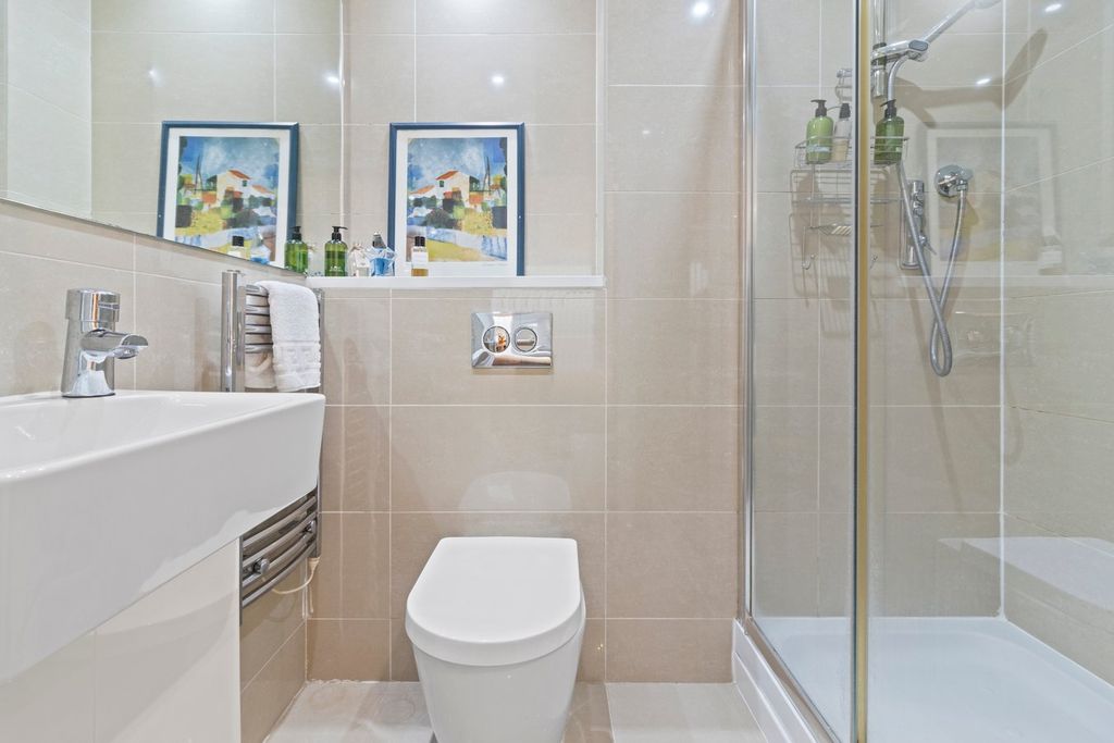 Additional image 12 of 2 bed flat for saleCompton Street, Eastbourne BN21