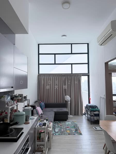 2 Gateway Drive photo 2