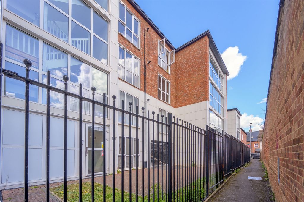 Additional image 2 of 24 bed flat for saleSt. Andrews Street, Kettering NN16