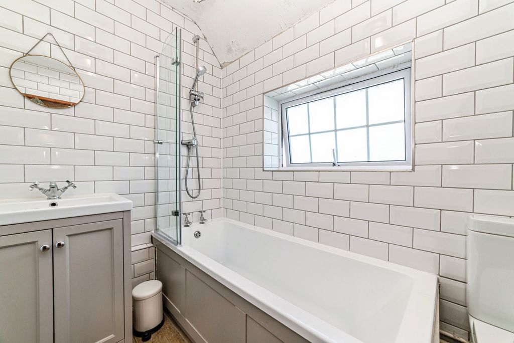 Additional image 15 of 3 bed semi-detached house for saleWestfield Crescent, Thatcham RG18