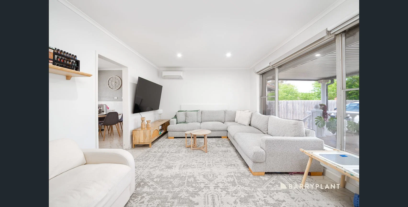 10 Kiewa Crescent, Dallas VIC 3047 photo 4