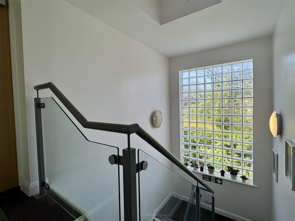 Additional image 4 of 2 bed flat for saleVauxhall Lane, Chepstow NP16
