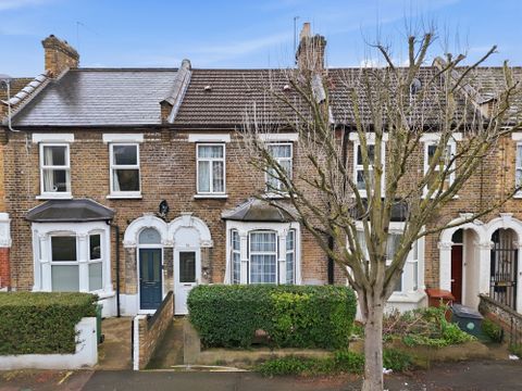Leslie Road, Leytonstone E11