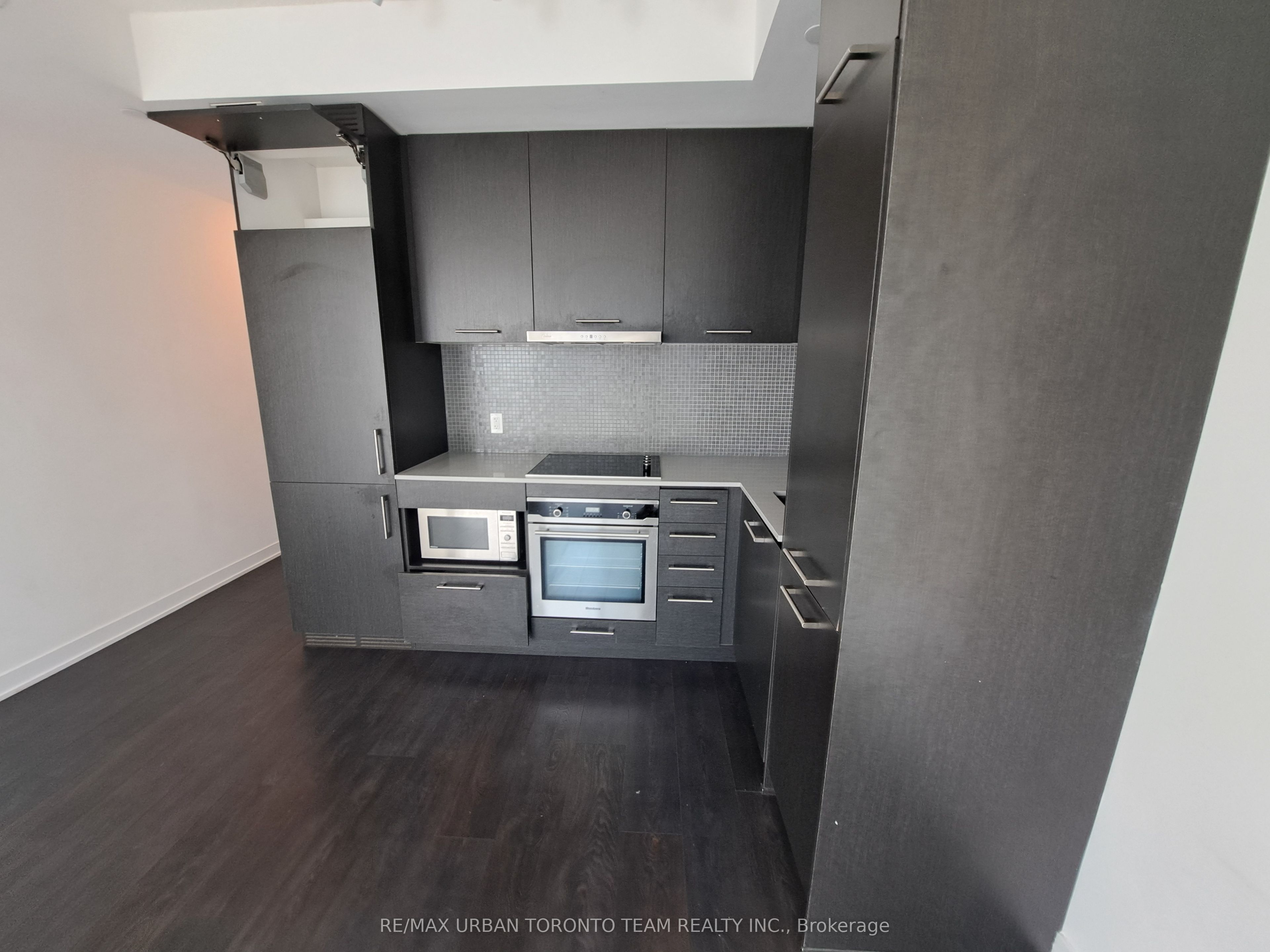 Additional image 4 of 3613-87 Peter Street, Toronto, ON, M5V 0P1