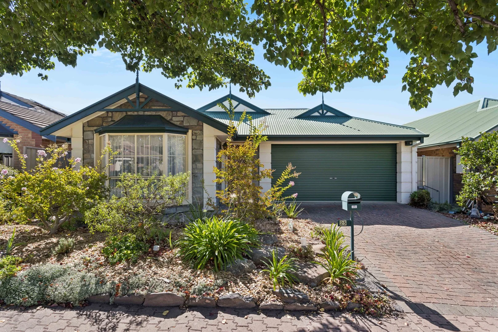 25 Springhill Avenue, Oakden SA 5086