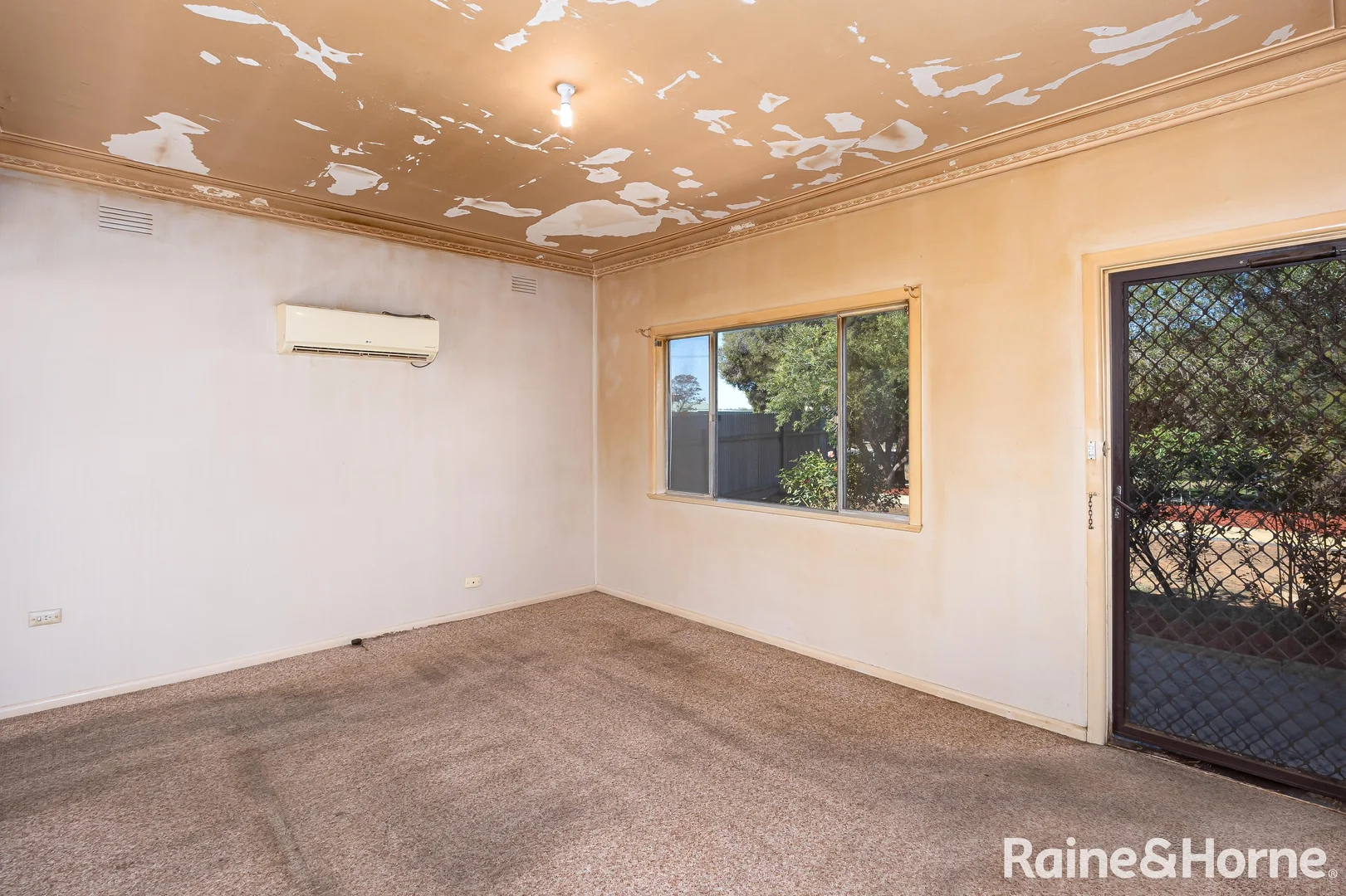 Additional image 2 of 211 Fernleigh Road, Ashmont NSW 2650