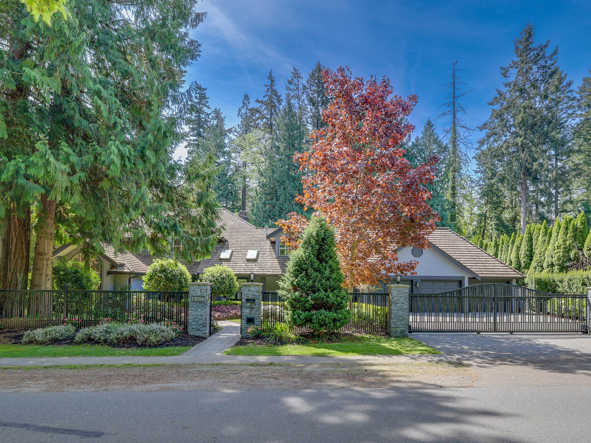 Additional image 2 of 13556 18 Avenue, Surrey, BC, V4A 1W3
