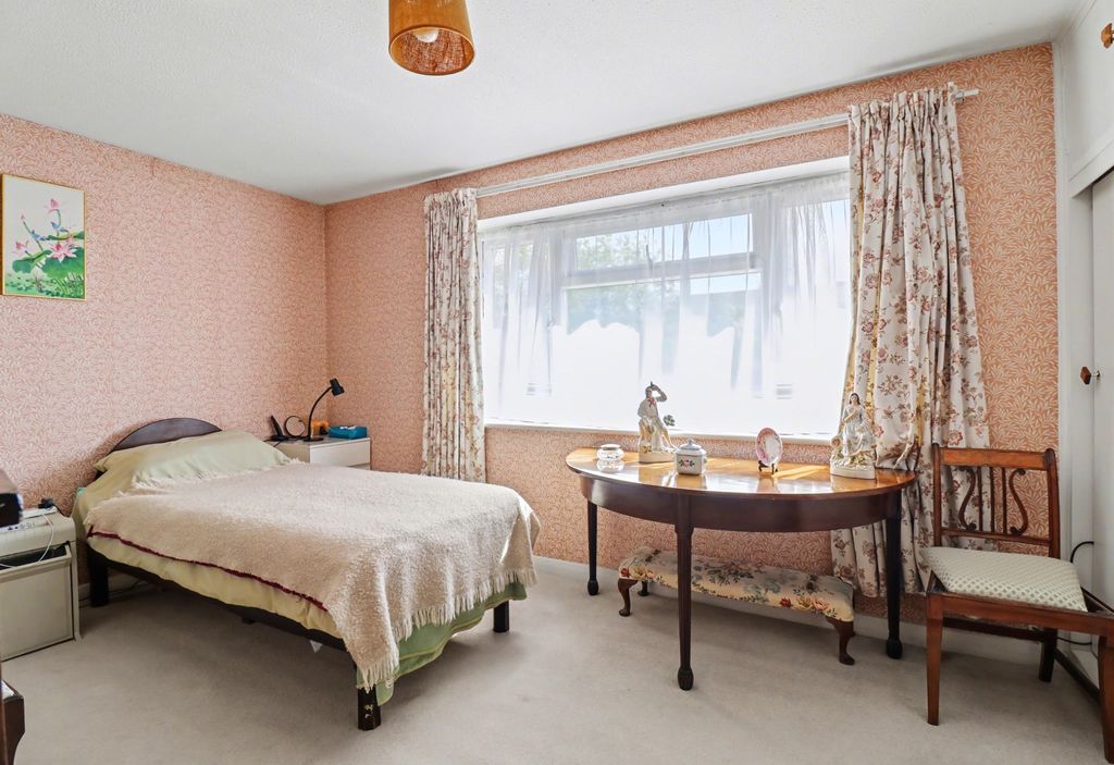Additional image 8 of 3 bed semi-detached house for saleCoulsdon Road, Hedge End SO30