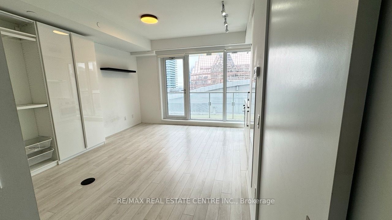 Additional image 2 of 2608-197 Yonge Street, Toronto, ON, M5B 1M4