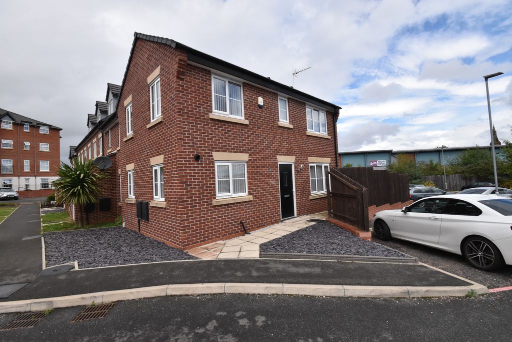 3 bed semi-detached house to rentNant Garw, Cobden Mill, Wrexham LL13