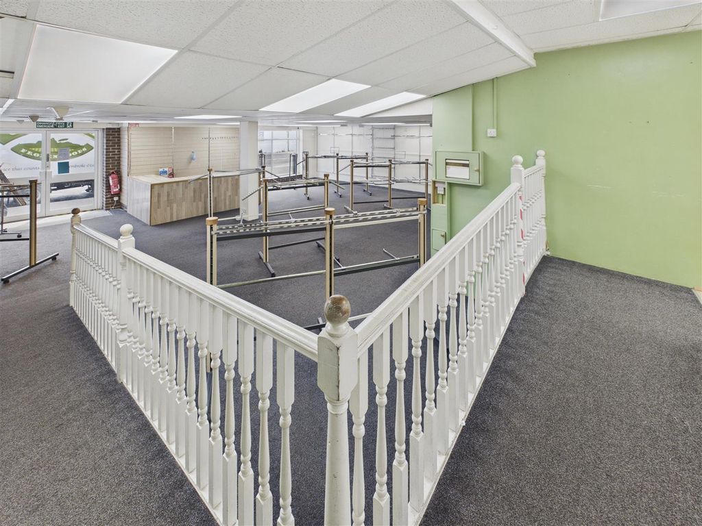 1 bed property for saleCommercial Premises, Saundersfoot Centre SA69 photo 4