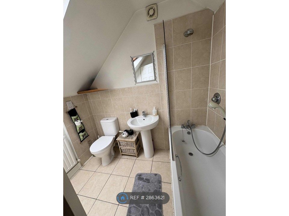 Additional image 22 of 6 bed detached house to rentHartfield Road, Forest Row RH18
