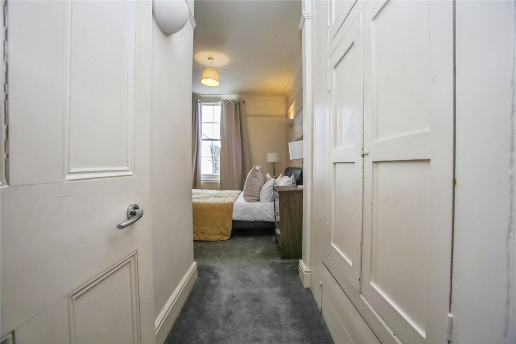 Additional image 21 of 3 bed flat to rentBerkeley Street, Cheltenham, Gloucestershire GL52