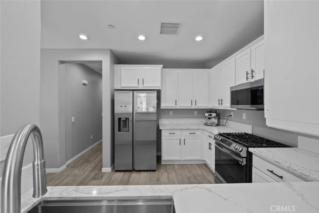 Additional image 42 of 27950 Avalon Drive Unit 50, Canyon Country, CA 91351
